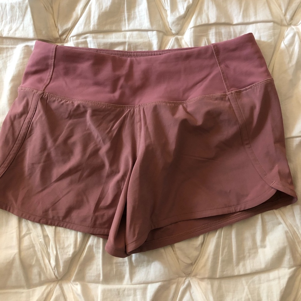 NEVER WORN Lululemon Speed up 4” Shorts